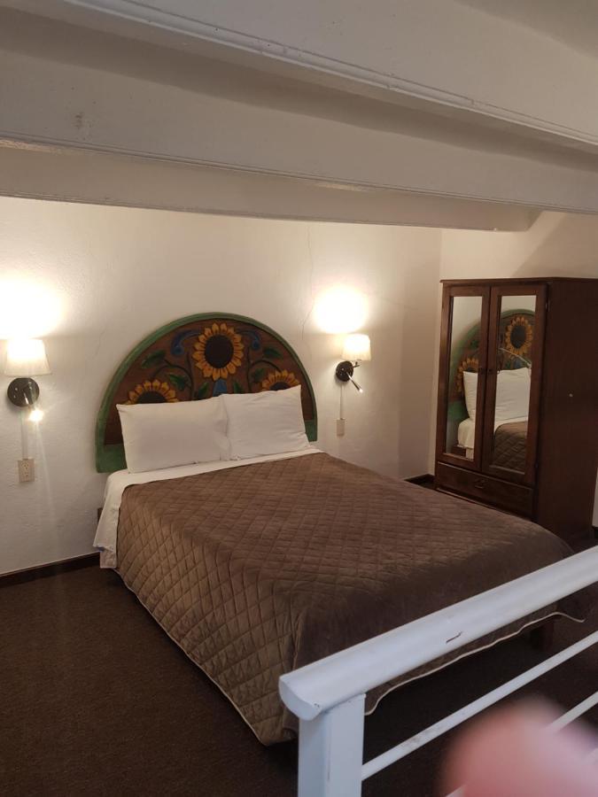 Hotel Meson Mariano Matamoros Querétaro Екстериор снимка